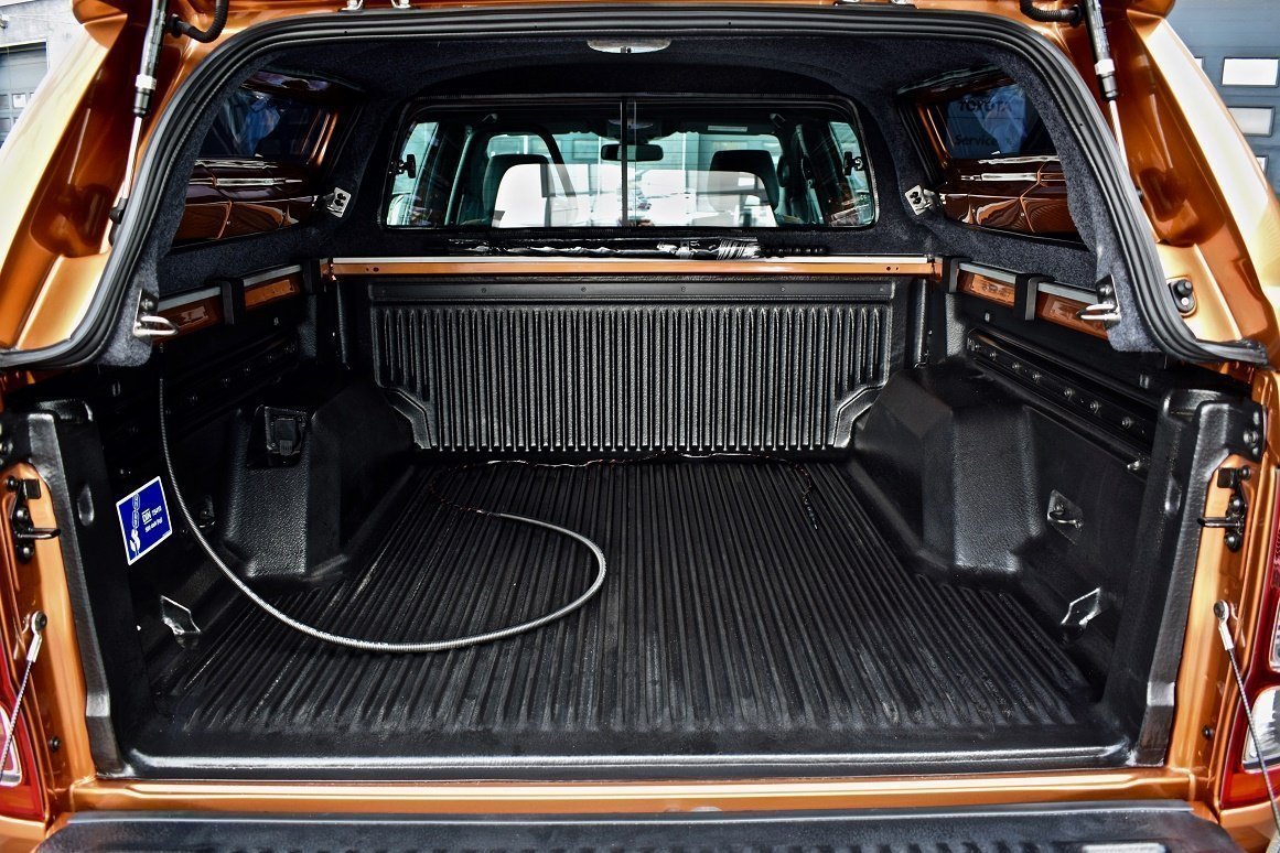 Ford Ranger Hardtops: Premium Ranger Canopy with Central Locking, Pet ...
